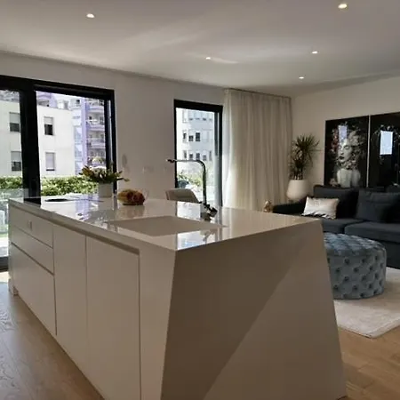 Lux - With Private Pool شقة *