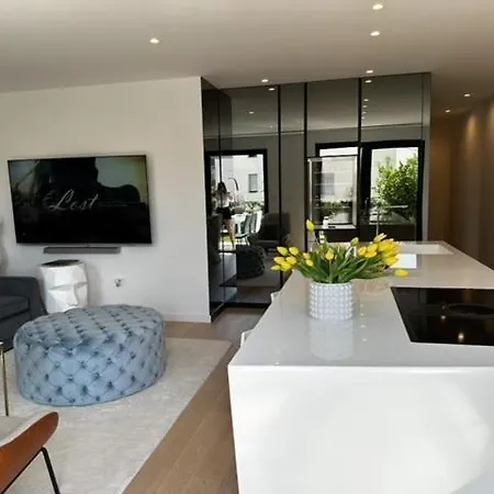 Lux - With Private Pool سبليت