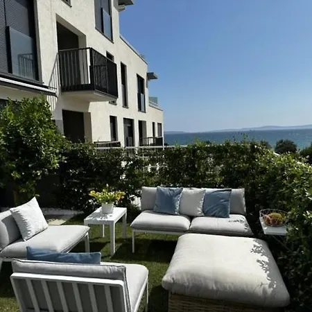 Lux - With Private Pool شقة سبليت