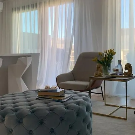 Lux - With Private Pool