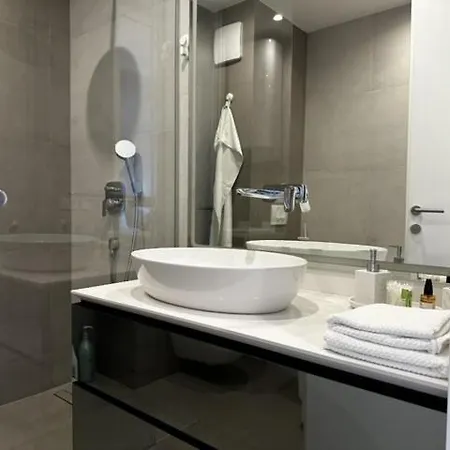 Lux - With Private Pool سبليت